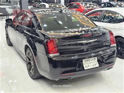کرایسلەر 300